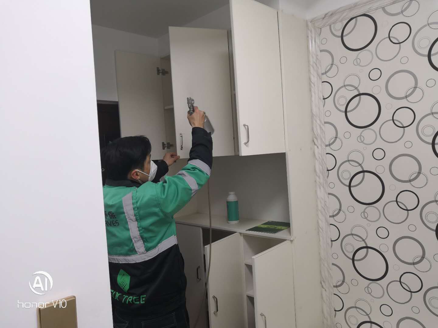 ��h����ȩ